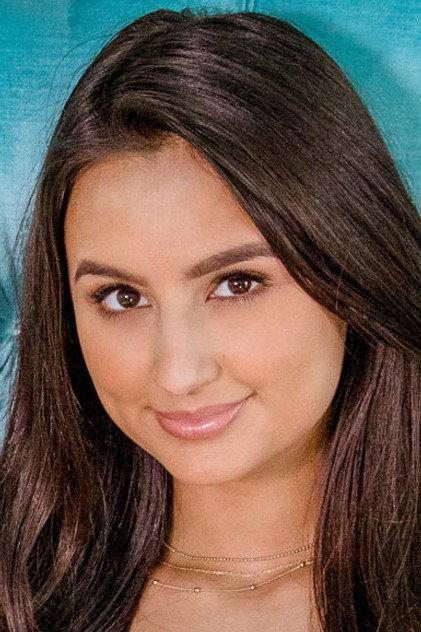 Eliza Ibarra - Actor Profile Photo