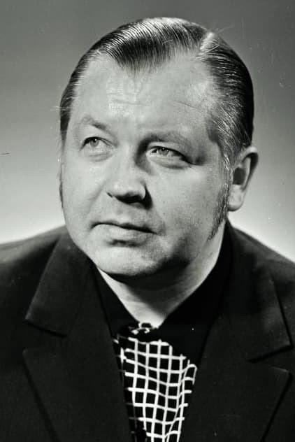 Rene Rekand - Actor Profile Photo