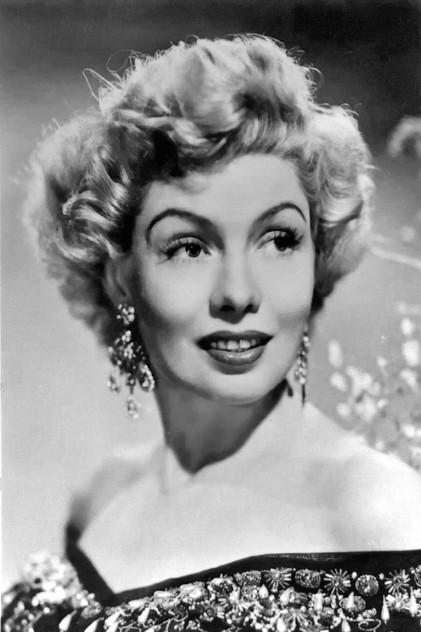Yolande Donlan - Actor Profile Photo