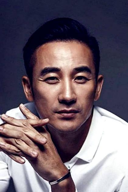 Uhm Tae-woong - Actor Profile Photo