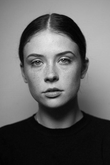 Mia Tomlinson - Actor Profile Photo