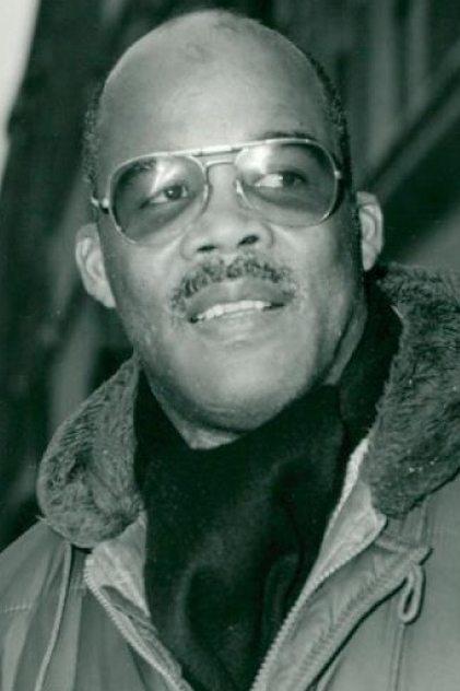 Oscar James - Actor Profile Photo