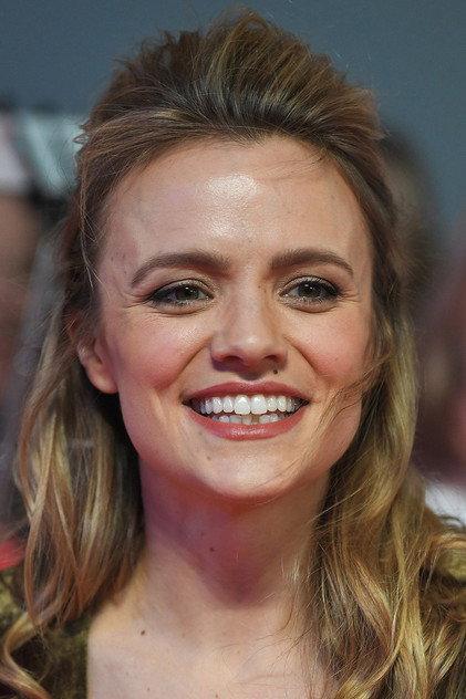 Laura Aikman - Actor Profile Photo