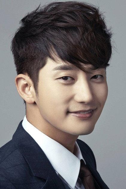 Park Si-hoo - Actor Profile Photo
