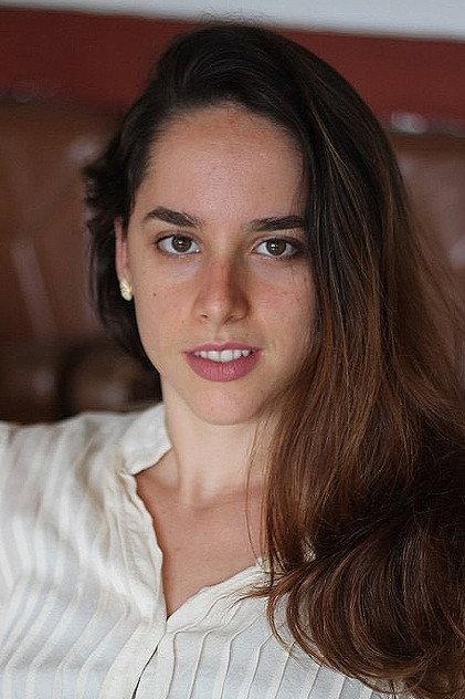 Manoela Aliperti - Actor Profile Photo