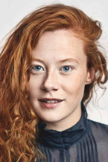 Sara Viktoria - Actor Profile Photo