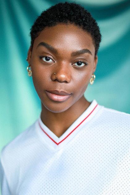 Selina Jones - Actor Profile Photo