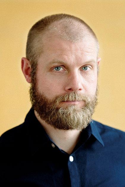 Micha Hulshof - Actor Profile Photo