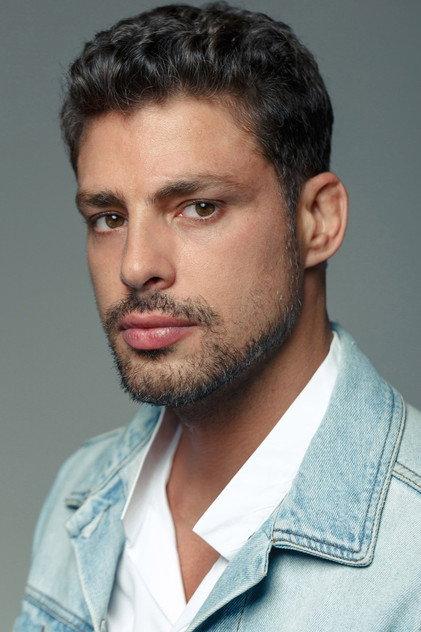 Cauã Reymond - Actor Profile Photo