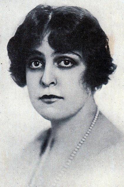 Gerda Holmes - Actor Profile Photo