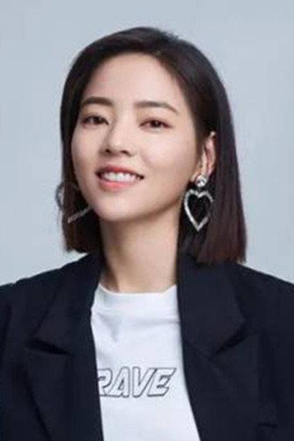 Vivienne Tien - Actor Profile Photo