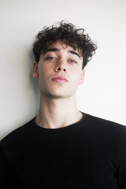 Oscar Winter - Actor Profile Photo