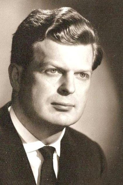 Peter Glossop - Actor Profile Photo
