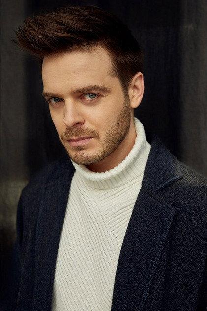 Adrian Budakow - Actor Profile Photo