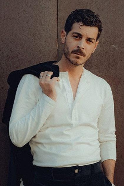 Antón Lofer - Actor Profile Photo