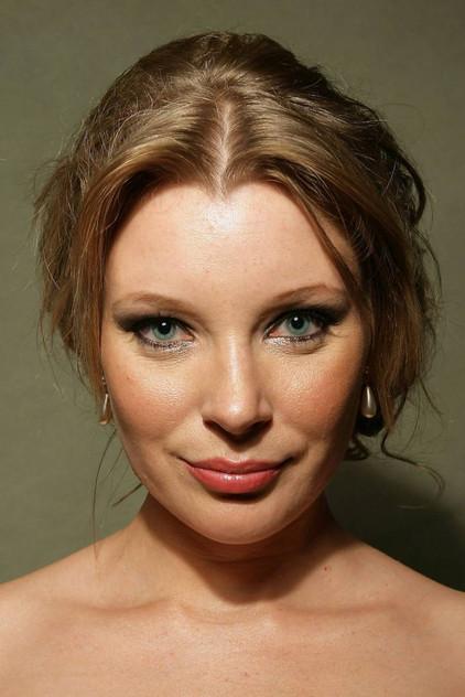 Veronica Sywak - Actor Profile Photo