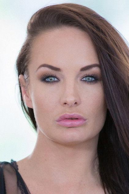 Alektra Blue - Actor Profile Photo