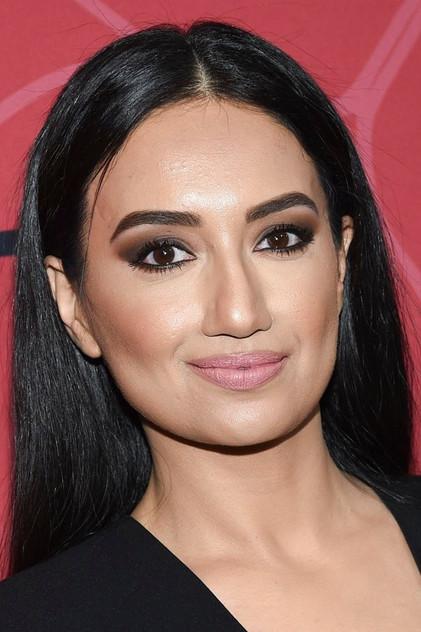 Sitara Attaie - Actor Profile Photo