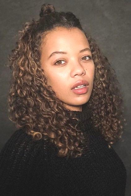Simona Zivkovska - Actor Profile Photo