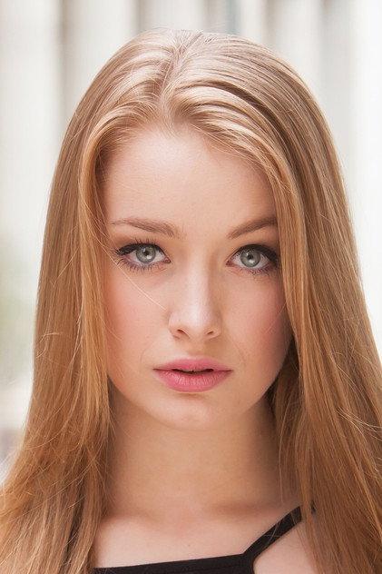 Sarah Doerner - Actor Profile Photo