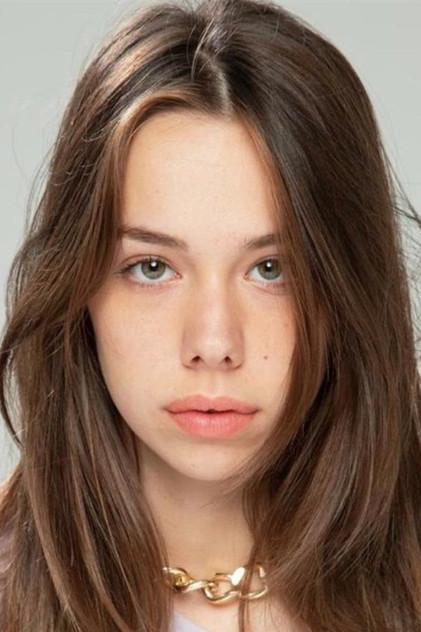 Kim Higelin - Actor Profile Photo