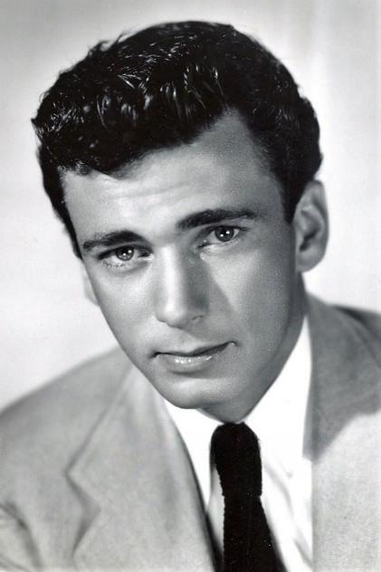 Richard Wyler - Actor Profile Photo