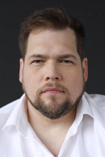 Guillaume Cyr - Actor Profile Photo