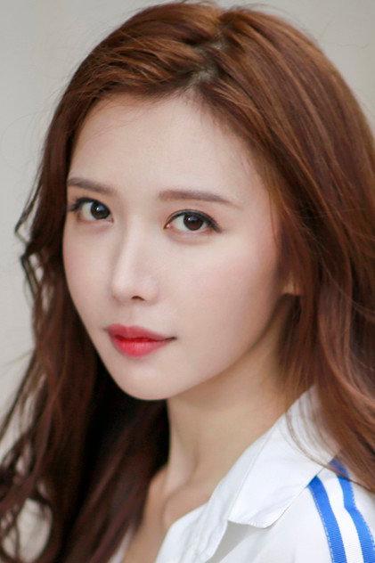 Sookie Pan - Actor Profile Photo