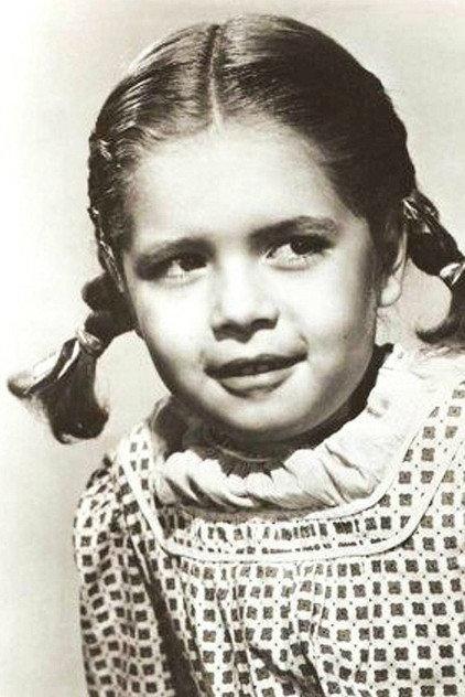 Mary Jane Saunders - Actor Profile Photo