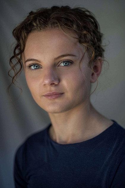 Annie Rose Buckley - Actor Profile Photo
