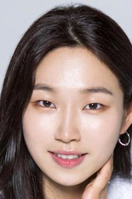 Sung Ryung - Actor Profile Photo