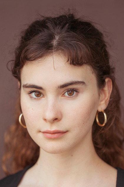 Ambre Munié - Actor Profile Photo