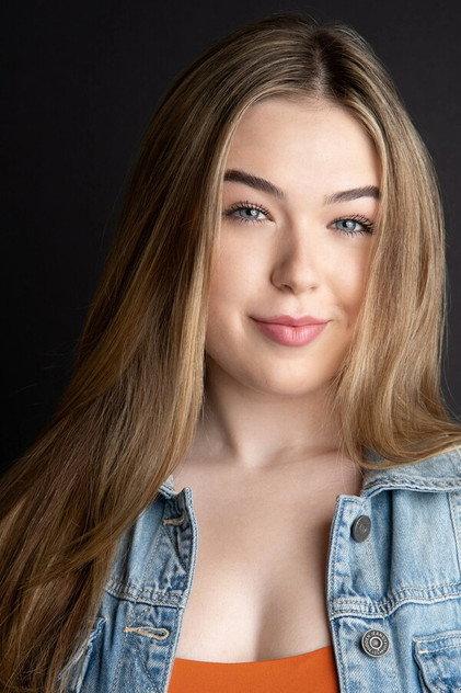 Gabriela Cristina Estabrooks - Actor Profile Photo