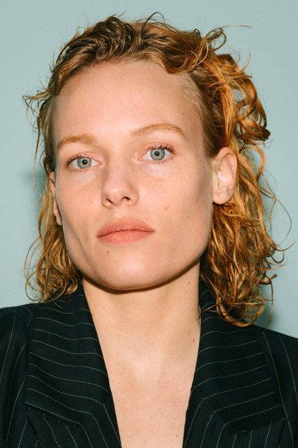 Julia Franz Richter - Actor Profile Photo