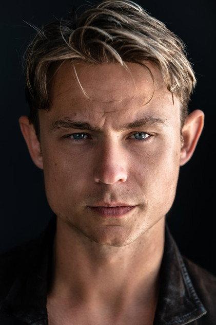Dennis Mojen - Actor Profile Photo