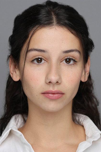 Helena Zumel - Actor Profile Photo