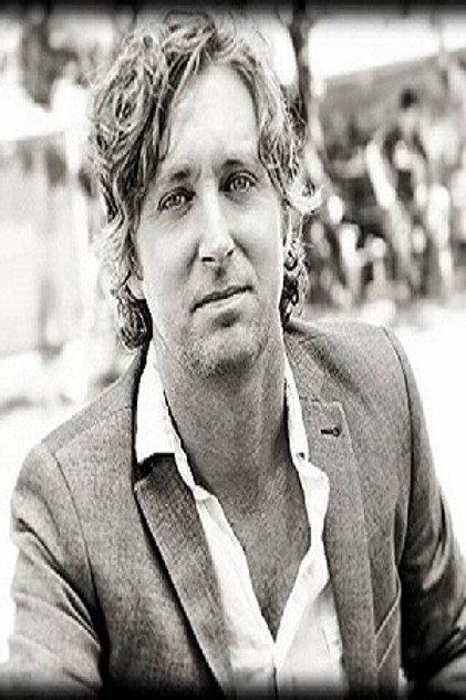 Gabe Rhodes - Actor Profile Photo