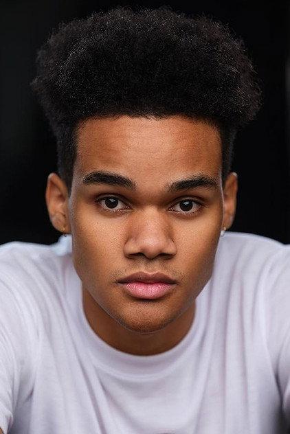 Zia Newton - Actor Profile Photo