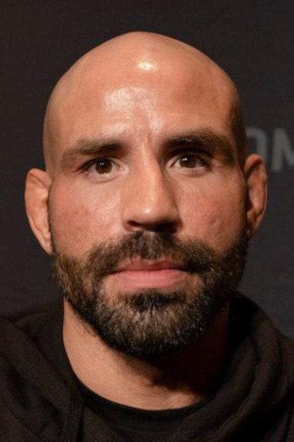 Ben Saunders - Actor Profile Photo