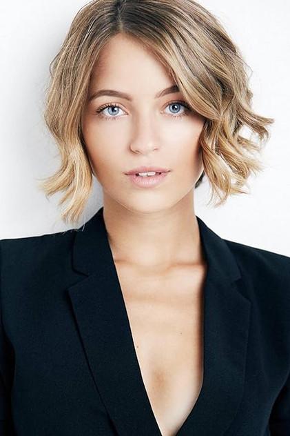 Bruna Quintas - Actor Profile Photo