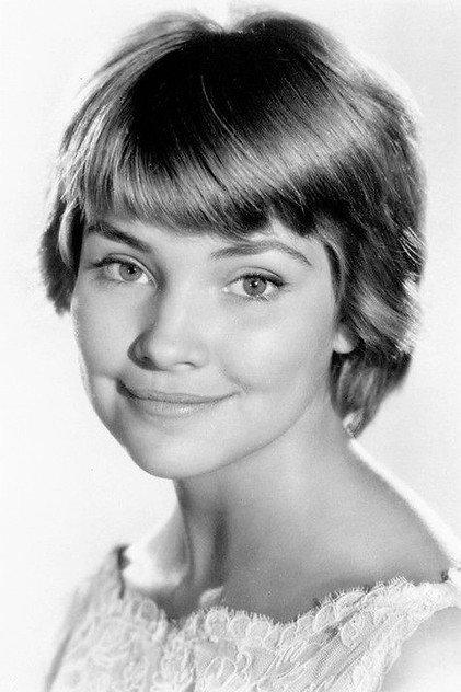 Lauri Peters - Actor Profile Photo