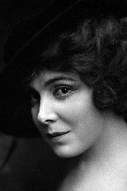 Madeleine Le Nard - Actor Profile Photo