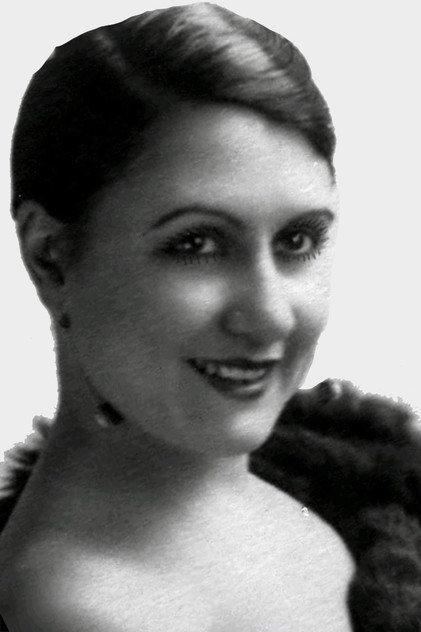 Lea Conti - Actor Profile Photo
