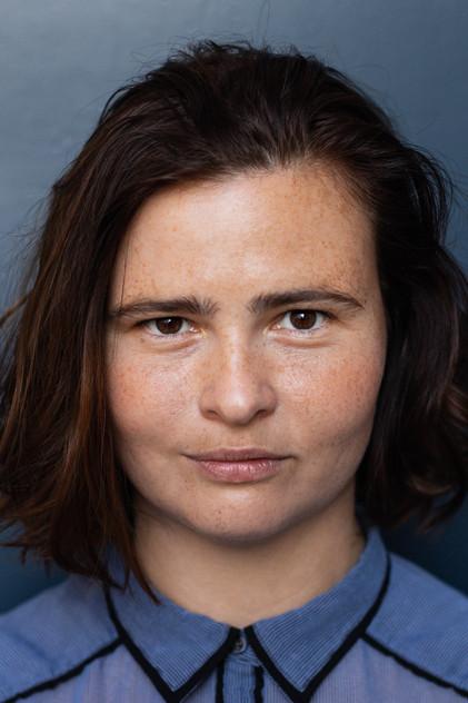 Lisa Hrdina - Actor Profile Photo