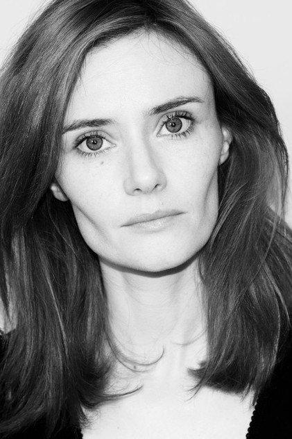 Rebecca Calder - Actor Profile Photo