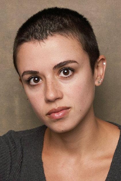 Jenna Kanell - Actor Profile Photo