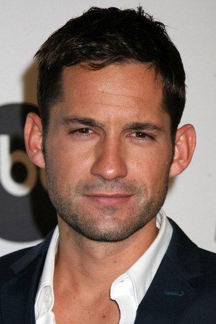 Enrique Murciano - Actor Profile Photo