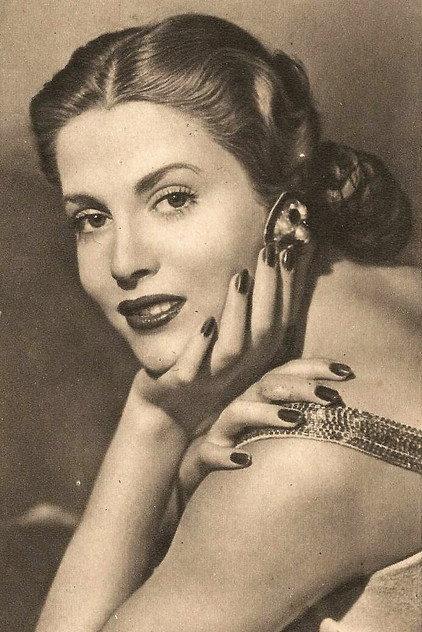 Isabel de Pomés - Actor Profile Photo