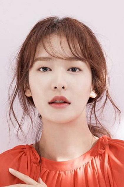 Jung Yoo-jin - Actor Profile Photo