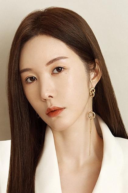 Shin Joo-ah - Actor Profile Photo
